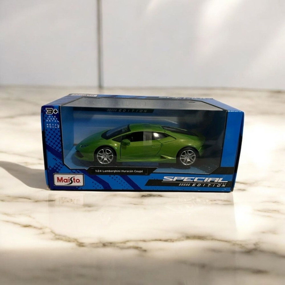 Lamborghini Huracan Coupe- Green 1:24 Scale Diecast‎ Maisto